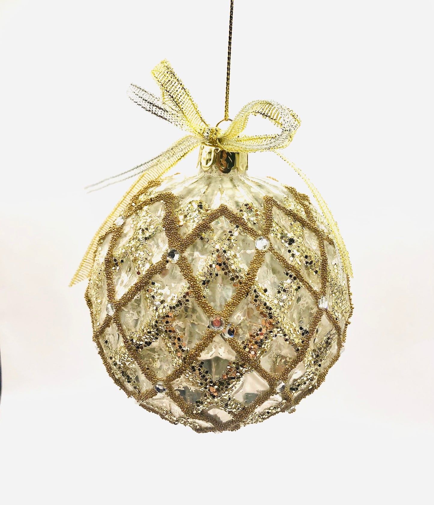 Bola de diamante de oro y plata