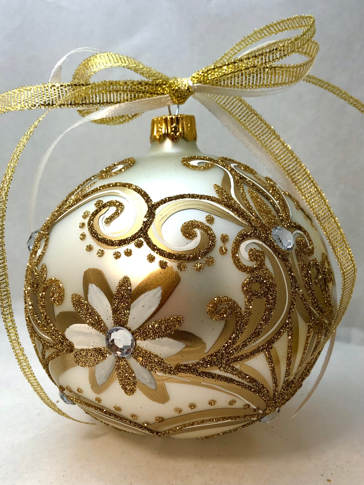 Ball with floral spirals